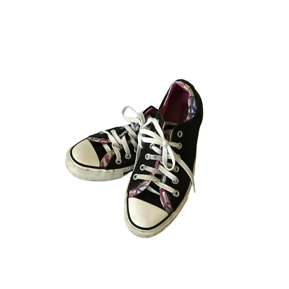 Converse Women's Low Top Size 8 Black Pink